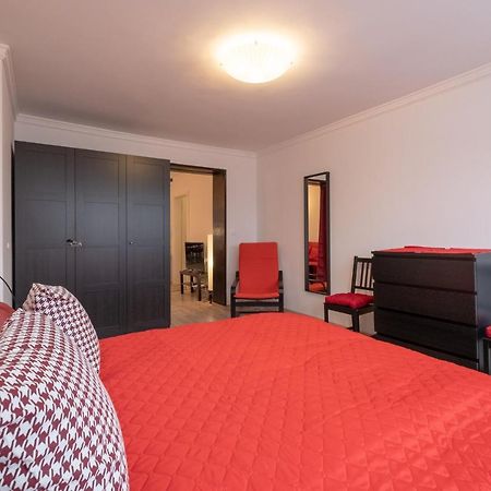 Lz Spacious One Bedroom Apartment In Top Centre By Flat Mаnager Szófia Kültér fotó