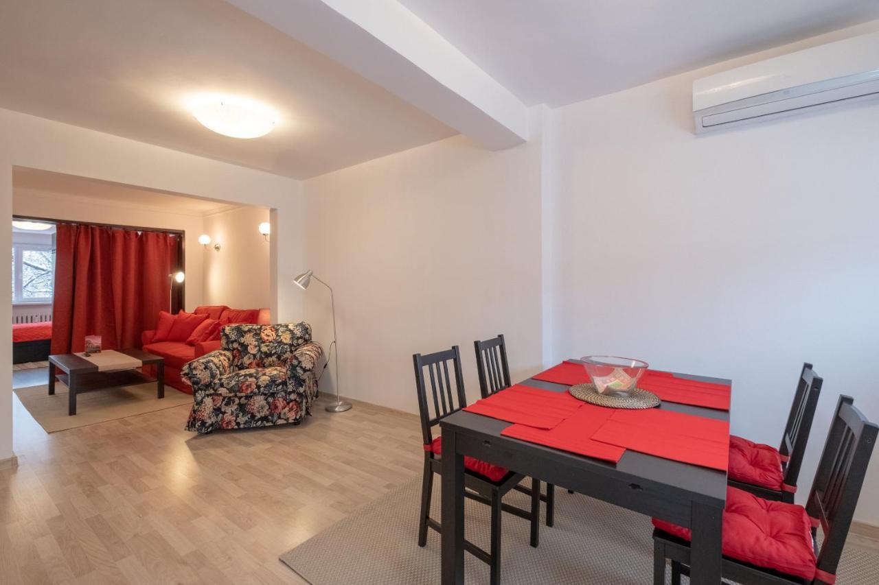 Lz Spacious One Bedroom Apartment In Top Centre By Flat Mаnager Szófia Kültér fotó