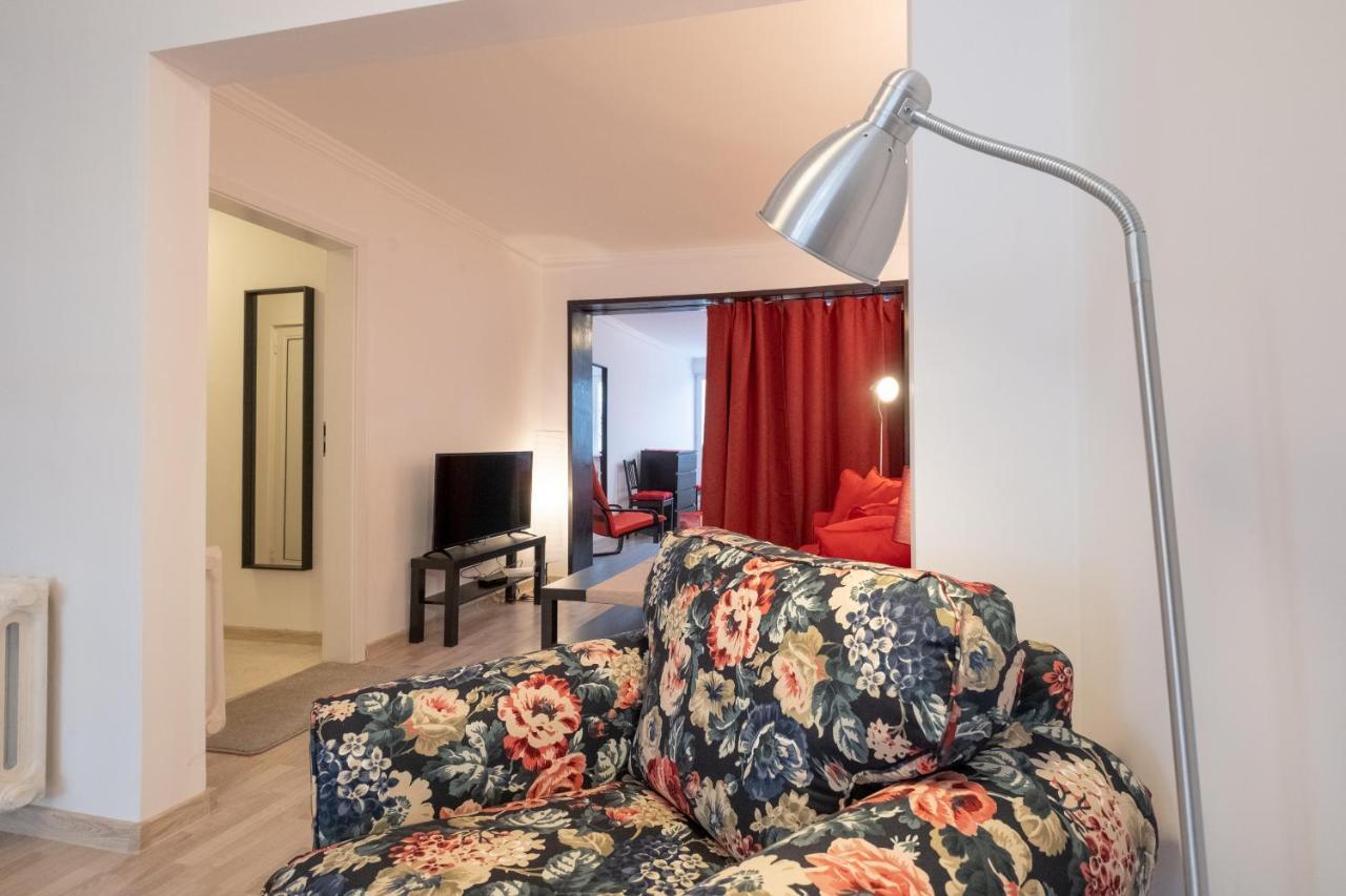 Lz Spacious One Bedroom Apartment In Top Centre By Flat Mаnager Szófia Kültér fotó